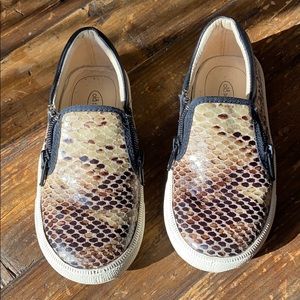 Old soles snake slip one
